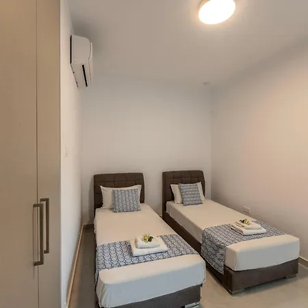 Holiday home Pliades