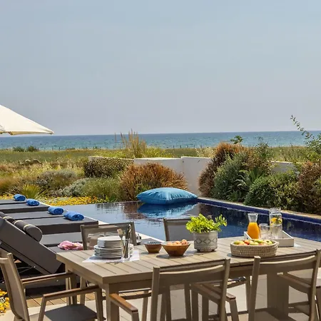 Pliades Holiday home *