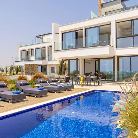 Holiday home Pliades