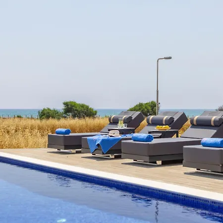 Pliades Holiday home