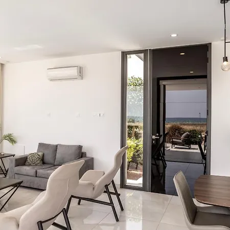 بيت للعطل Pliades